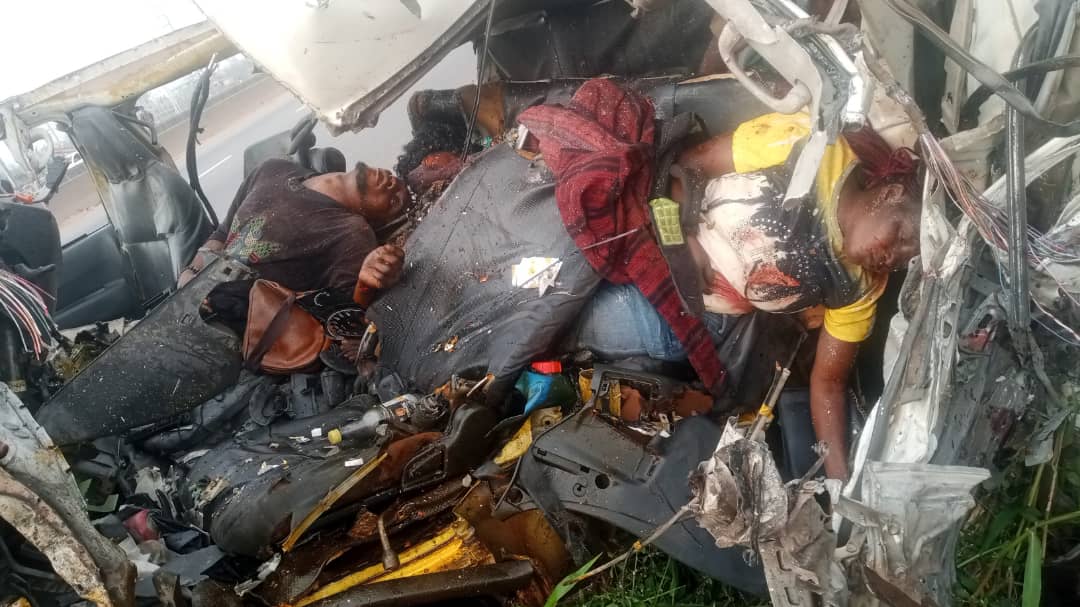 Just In: Nine die, three injured in Lagos-Ibadan expressway early morning crash