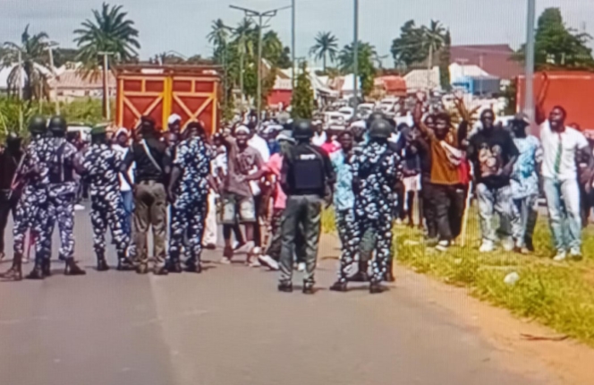 Obi’s Convoy Blocked in Benue During Condolence Visit
