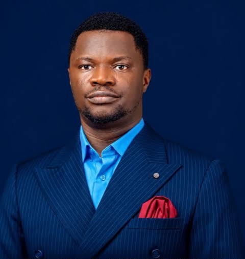 Toluwanisings’ Family Threatens to Exhume Remains Over Burial Dispute