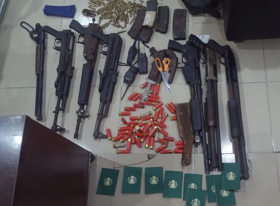 Just In: Police arrest two suspects with weapons in Lagos