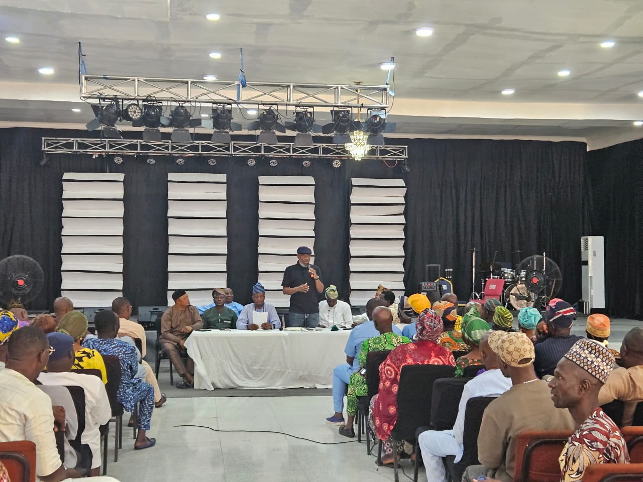 Ogundele, Akinlade urge loyalists to align with APC grassroots leadership ahead of formal declaration
