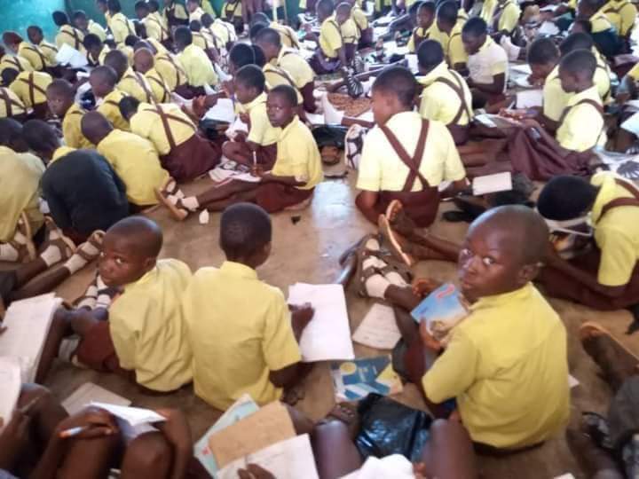 Another Ogun School where students take classes, write exams on the floor surfaces