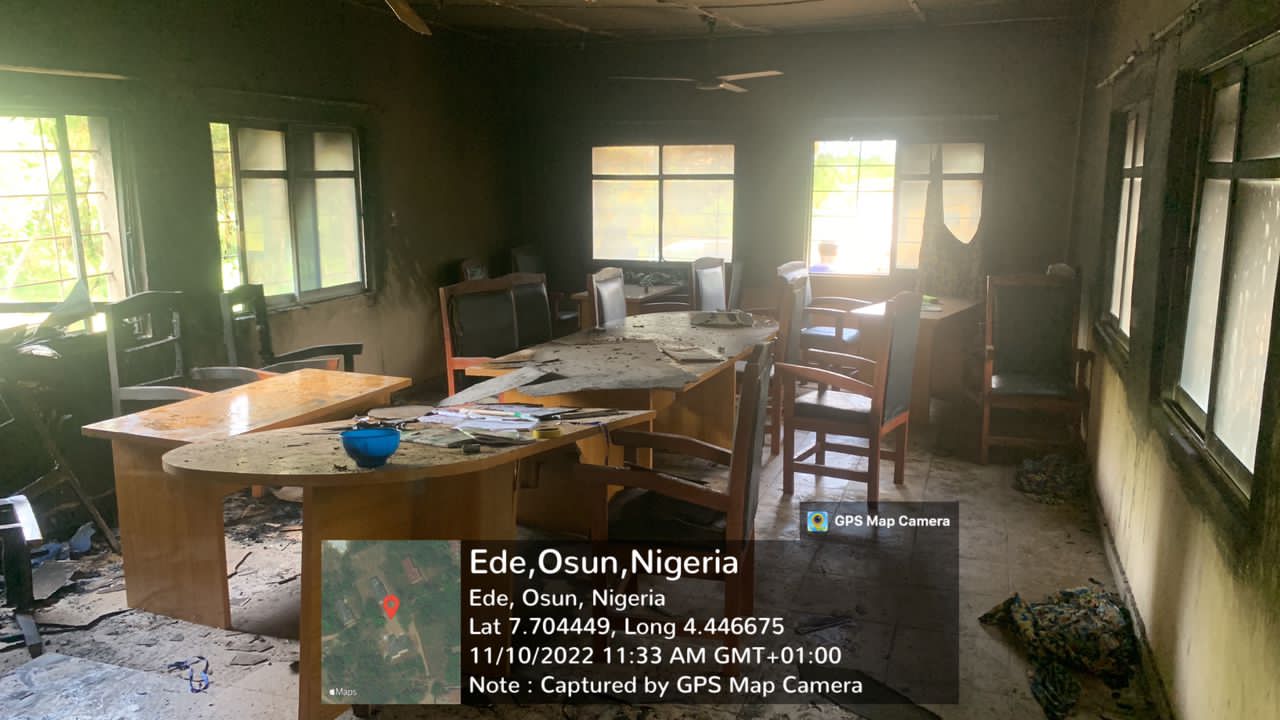 Again, hoodlums set Osun INEC office on fire, uses the same strategy as Ogun