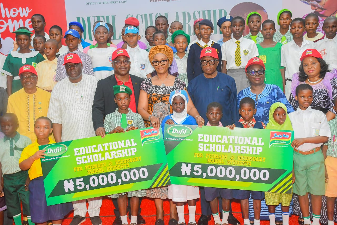 Ogun first lady, Dufil foods award scholarship to 50 students